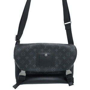 Louis Vuitton Monogram Eclipse Black Messenger Voyage Shoulder Bag